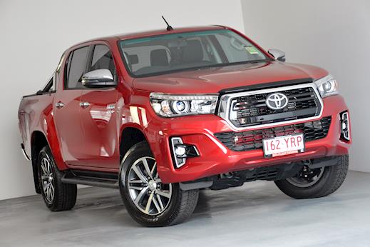 HiLux 4x4 SR5 Double-Cab Pick-up | Sci-Fleet Toyota