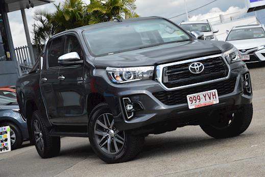 HiLux 4x4 SR5 Double-Cab Pick-up | Sci-Fleet Toyota