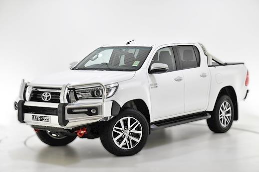 HiLux 4x4 SR5 Extra-Cab Pick-up | Berwick Toyota